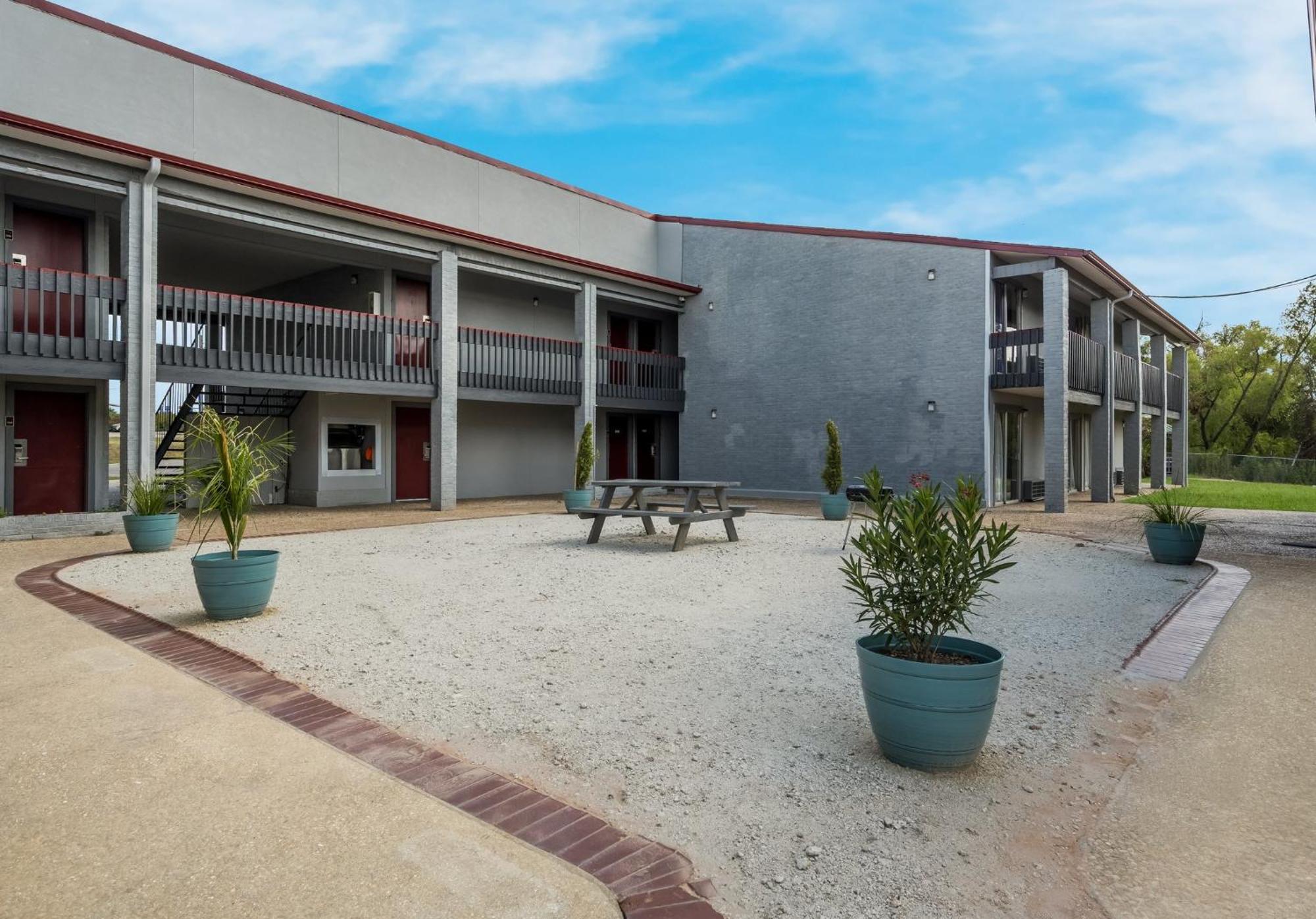 Red Roof Inn Madisonville Zewnętrze zdjęcie